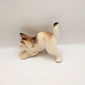Vintage Porcelain Cat Figurine 4.5" X 3.5"